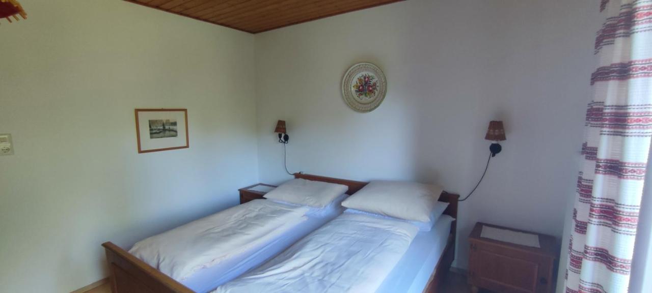 Gaestehaus Moorbad Gmoes Country house *